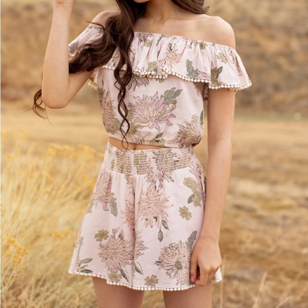 Joyfolie Jennylou set in mum floral NWT